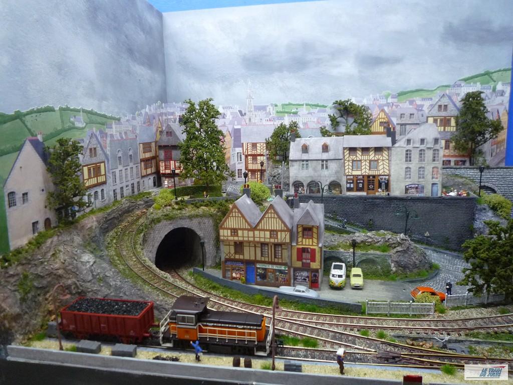 Kerville : une Petite cité bretonne – Le Train de Jules
