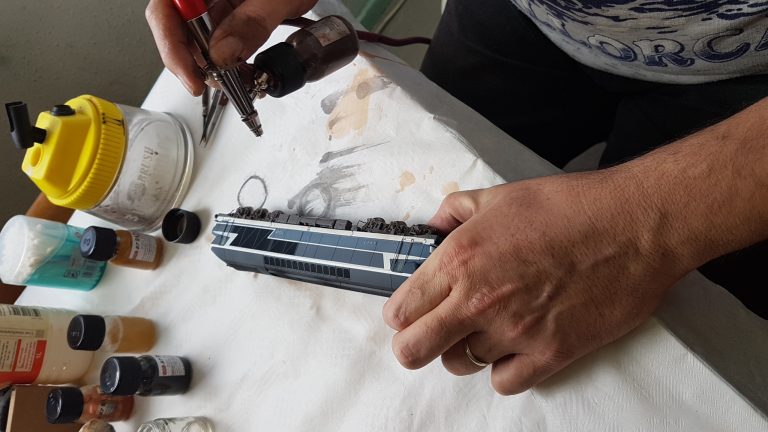 Coup d'aérographe sur la motrice